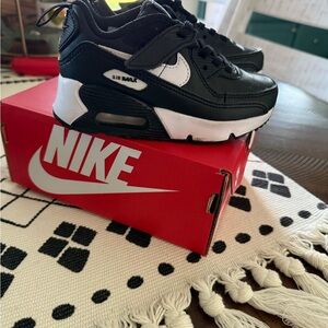 Nike Kids' Air Max 90